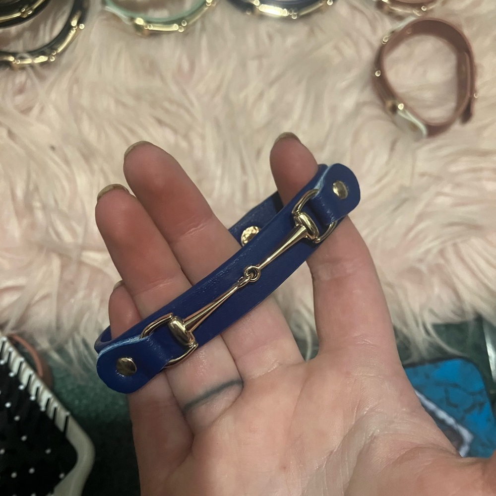 Snaffle Bit Bracelets - Picture 3 of 5